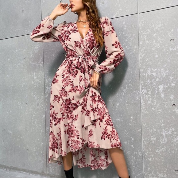 envy Dresses & Skirts - 🔥Host Pick🔥 NWT Floral Tie Dress